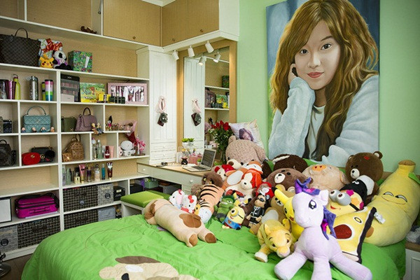 Đẹp, hát hay, Hoàng Yến Chibi lao động nghệ thuật miệt mài và thành quả là cô bạn này đã có được nhà riêng và xế hộp khi tuổi đời chưa đến 25.