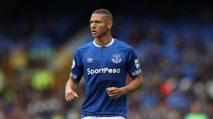 Trước trận đấu với Everton, HLV Cardiff City Neil Warnock đã hết lời ca ngợi ngôi sao của đối thủ. Theo ông, Richarlison hiện tại đã tăng giá gấp đôi so với ngày đến Everton.