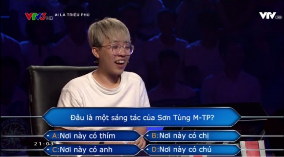 Kai Đinh mà trả lời A, B hay D thì chắc là sau này sẽ khó mà "nhìn mặt" Sơn Tùng.