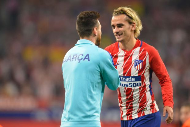 Chân sút Atletico Madrid đang hoàn tất những thủ tục cuối cùng và sắp chính thức là người của Barca với thời hạn 5 năm.