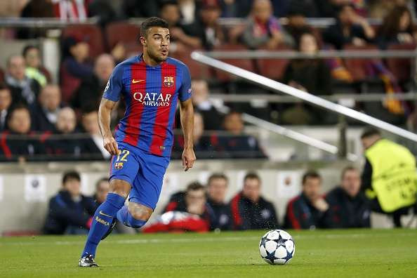 Chuyển nhượng bóng đá từ Barca, Rafinha đã thẳng thắn thừa nhận rằng: "Barcelona vẫn cho thấy họ không tin tưởng vào tôi, thì có lẽ điều tốt nhất dành cho tôi và cả họ, đó chính là ra đi".