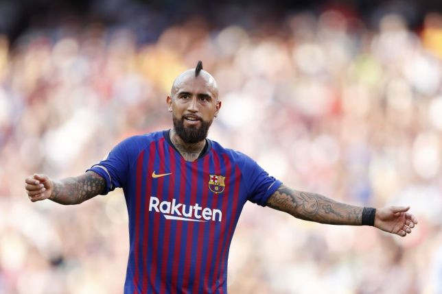 Truyền thông Tây Ban Nha đưa tin Messi cảm thấy không hài lòng về đội hình hiện tại của Barca trong đó có Semedo, Arturo Vidal và Dembele.