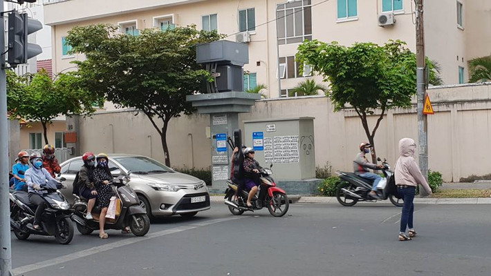 Tại buổi họp báo định kỳ của UBND TPHCM vào ngày 1/11, thượng tá Nguyễn Quang Thắng, Trưởng Phòng Tham mưu – Công an TPHCM cho biết, tình hình an ninh trật tự trên địa bàn thành phố diễn biến phức tạp, đặc biệt là hoạt động cho vay lãi nặng, hoạt động “tín dụng đen”.