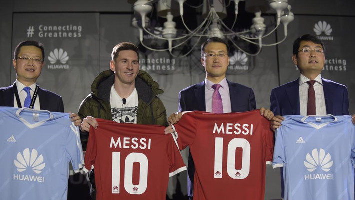 Lionel Messi một lần nữa nhận được đề nghị chuyển nhượng từ Trung Quốc, với những con số chưa từng có trong lịch sử bóng đá thế giới.