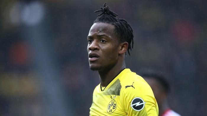 Theo Daily Mail, Dortmund đang đẩy nhanh cuộc đàm phán mua đứt Michy Batshuayi từ Chelsea.