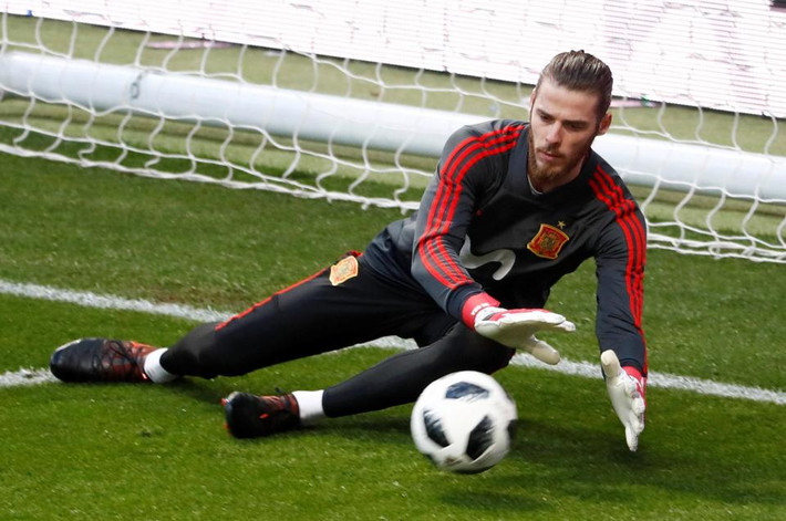 Trả lời phỏng vẫn trước trận giao hữu giữa Tây Ban Nha vs Argentina, De Gea xác nhận anh không có ý định gia nhập Real Madrid hè tới.