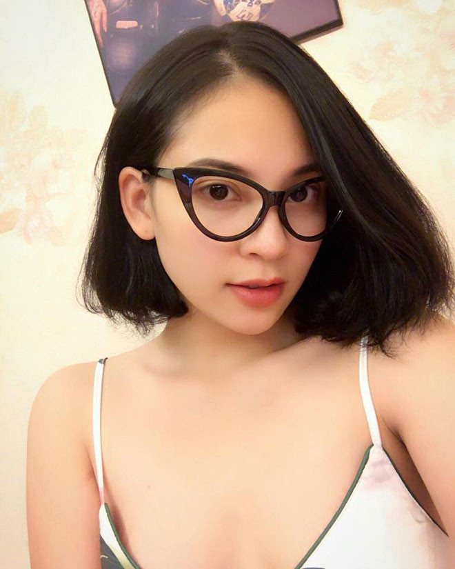 Dù không phải gương mặt quá nổi tiếng trong những người quen của cầu thủ nhưng Phương Anh cũng nhận được lượng follow khủng từ giới trẻ Hà thành.