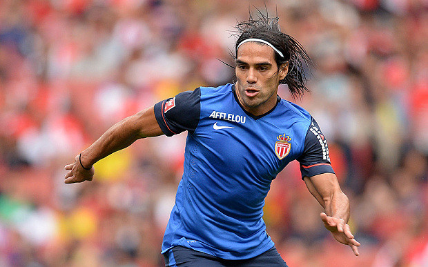 Tờ Onda Cero tiết lộ, không chỉ Radamel Falcao, Real Madrid còn muốn chiêu mộ cả Willian trong kỳ chuyển nhượng mùa Hè