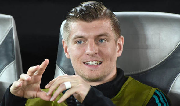 Real Madrid đang lên kế hoạch đẩy Toni Kroos sang MU, Man City hoặc PSG để gia tăng ngân quỹ chuyển nhượng Neymar thời gian tới.