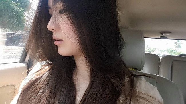Hiện tại trang cá nhân của Triwutpipatkul có tới 7.000 người theo dõi và mỗi bức ảnh được cô đăng tải đều được các fan bình luận và thả tim.