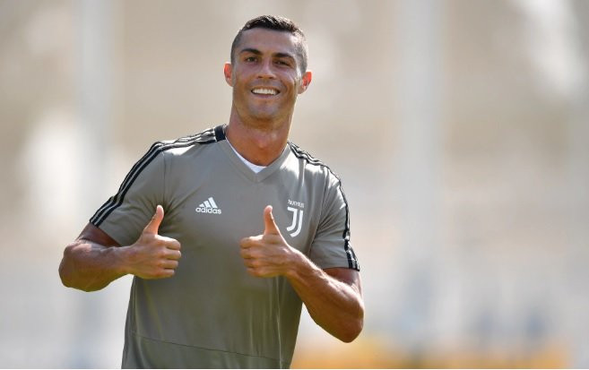 Chuyển nhượng bóng đá mới nhất từ Don Balon, Cristiano Ronaldo đã yêu cầu Juventus mang về Milinkovic-Savic về và tin rằng cầu thủ này đủ sức mang về chức vô địch cho "bà đầm già".
