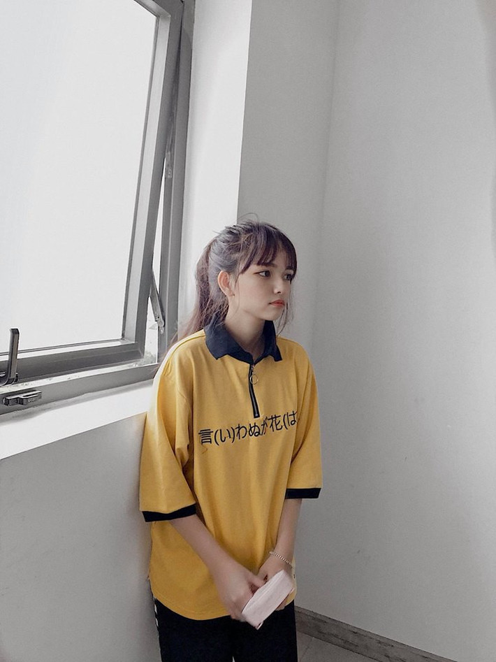 Cùng ngắm thêm những hình ảnh của nữ game thủ Gia Lai sở hữu vẻ đẹp mong manh khiến vạn người mê.