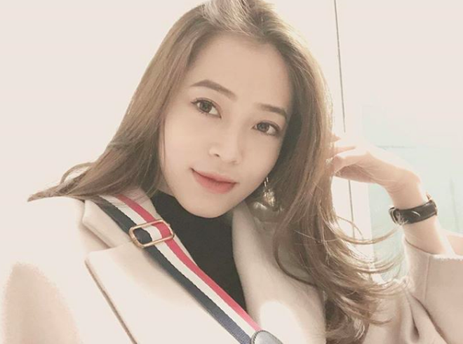 Không chỉ sở hữu ngoại hình xinh đẹp, Bùi Phương Nga còn là "con ngoan trò giỏi" với thành tích 12 năm học sinh giỏi, 12 năm phổ thông và lên đại học cũng là cán bộ lớp cần mẫn, năng nổ.