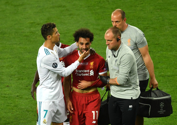 Chính những sự thay đổi người của HLV Zidane đã làm thay đổi cục diện trận chung kết cúp C1 năm nay. Đặc biệt khi cầu thủ bùng nổ nhất bên phía Liverpool là Mohamed Salah phải rời sân sau khi va chạm với trung vệ đội trưởng Sergio Ramos của Real Madrid.