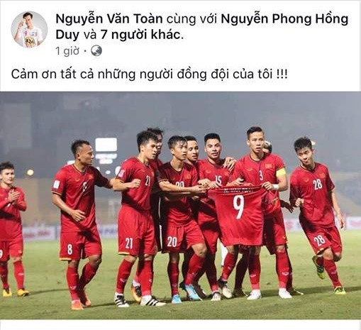 Trên trang cá nhân của mình, Văn Toàn đã gửi lời cảm ơn đến toàn bộ các đồng đội khi quan tâm tới mình.