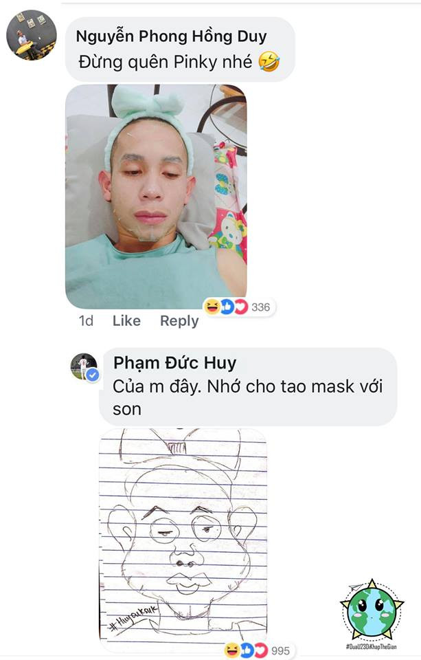 Rất nhiều cầu thủ U23 Việt Nam đã nhờ Đức Huy vẽ tranh về mình và đơn đặt hàng liên tục được gửi tới chàng tiền vệ của CLB Hà Nội FC.