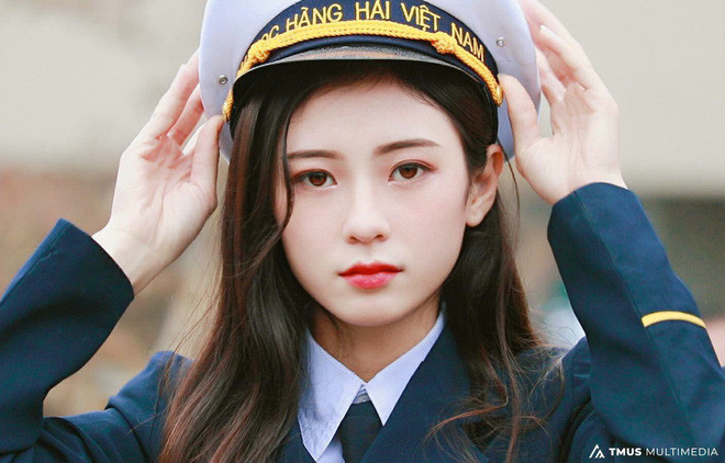 Bức ảnh xuất hiện trên một Fanpage với caption đơn giản: "Đại học Hàng Hải Hải Phòng nha" và ngay sau đó, nhiều người đã cất công truy tìm trang cá nhân của Thùy Diệu và không phải thất vọng vì công sức mình bỏ ra.