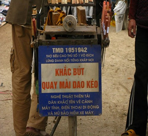 Chiêu quảng cáo gây sốc của thợ khắc bút, mài dao kéo "Nghệ thuật khắc thiên tài", "thợ siêu cao thủ số 1, vô địch lừng danh nổi tiếng khắp nơi".