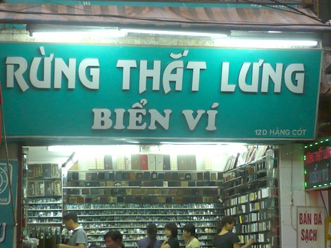 Một tấm biển ví von gây sự chú ý với khách hàng.