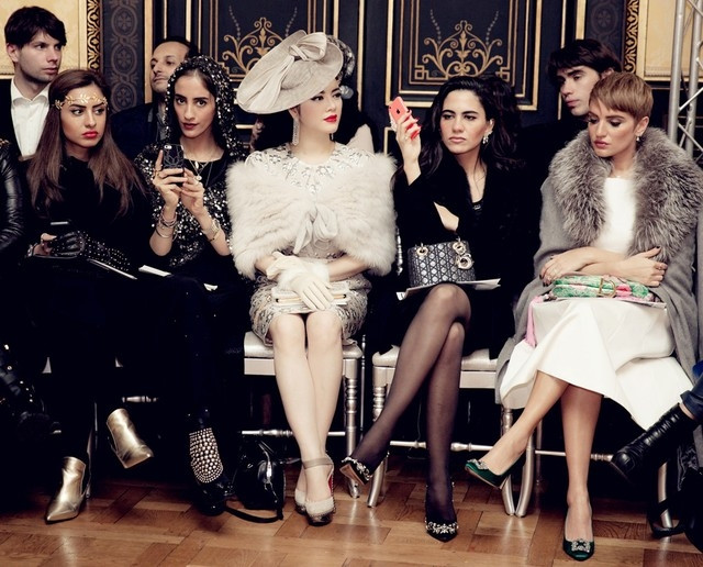 Sau thành công của chương trình Lynk fashion show mùa 1 (2014), Lý Nhã Kỳ tiếp tục chuẩn bị cho lần ra mắt thứ hai chương trình đình đám này vào 1/11/2015. Lần này, "đại gia" thời trang Alexis Mabille sẽ đưa bộ sưu tập Haute couture mới nhất của mình trình diễn tại Lynk Fashion Show 2015 do Lý Nhã Kỳ tổ chức.