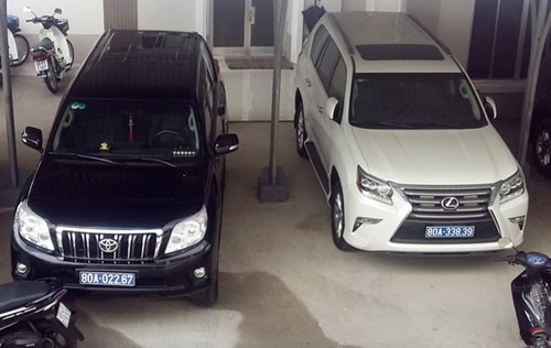 Sau tin tức báo chí đăng tải về việc một số doanh nghiệp tặng xe cho lãnh đạo địa phương ở Cà Mau, Đà Nẵng gây xôn xao dư luận, Thủ tướng đã chỉ đạo các bộ, ngành làm rõ thông tin và cũng yêu cầu dứt khoát: “Từ nay, các địa phương không nhận xe biếu tặng của phía doanh nghiệp nữa”. Ảnh: Zing.