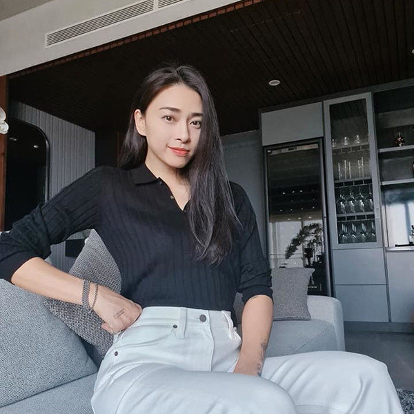 Sau gần 20 năm hoạt động, Ngô Thanh Vân tích góp được số vốn khổng lồ khiến bao người ao ước. Trước khi kết hôn, Ngô Thanh Vân sống trong một căn hộ cao cấp tọa lạc tại quận 2 (TP HCM). Ảnh: FBNV