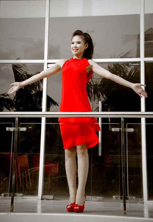Sau nhiều năm hoạt động nghệ thuật và có thu nhập cao, Khởi My và mẹ đã tiết kiệm được số tiền lớn để mua nhà bạc tỷ ở TP HCM.