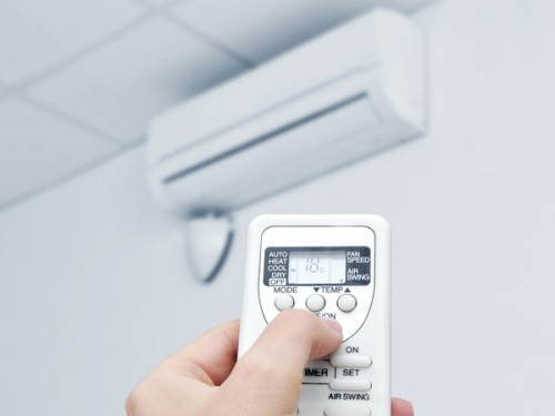 Lời khuyên dành cho bạn: nên mua điều hoà thừa công suất so với diện tích phòng. Điều này sẽ giúp làm lạnh nhanh và tăng độ bền cho máy.