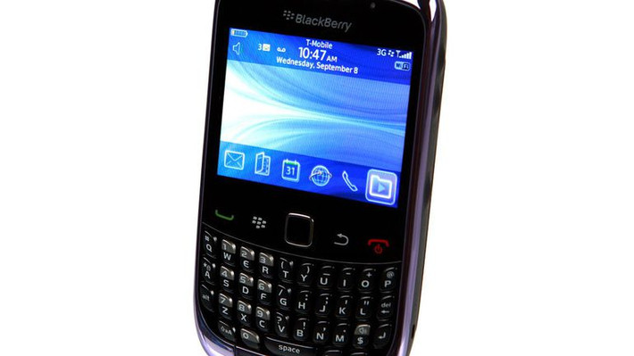 Hệ thống phím tắt là một trải nghiệm tuyệt vời với người dùng BlackBerry Curve 9300. Ảnh: Cnet.