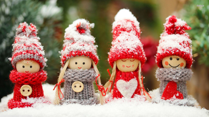 Búp bê làm quà Noel dễ thương.