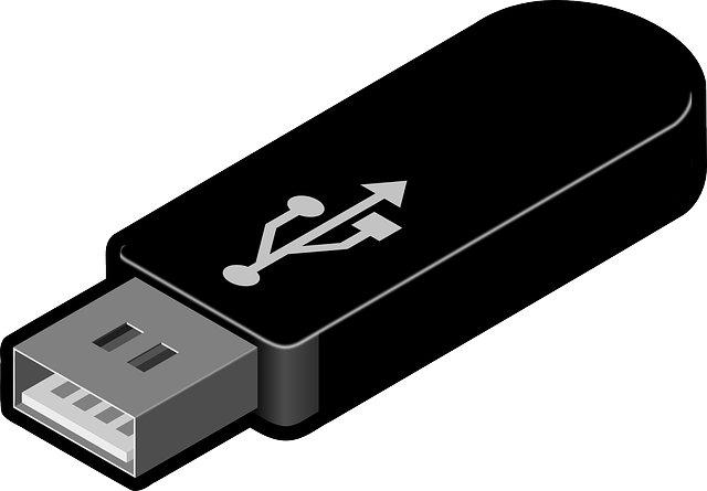 Ngày nay, USB lưu trữ vẫn còn được sử dụng nhưng số lượng đã giảm đi khá nhiều so với trước. Ảnh: Printest.