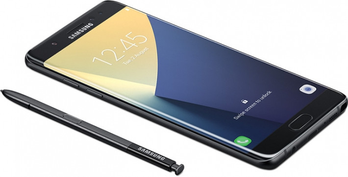 Camera trước của Galaxy S8 có chế độ tự động lấy nét theo vị trí của người chụp nhằm tạo ra chất lượng ảnh tự sướng cao hơn. Ảnh: Christan.