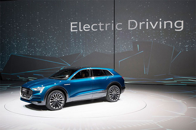 Frankfurt Motor Show 2015 vừa mở cửa cho báo giới trước khi chính thức diễn ra từ ngày 17 đến 27/9.