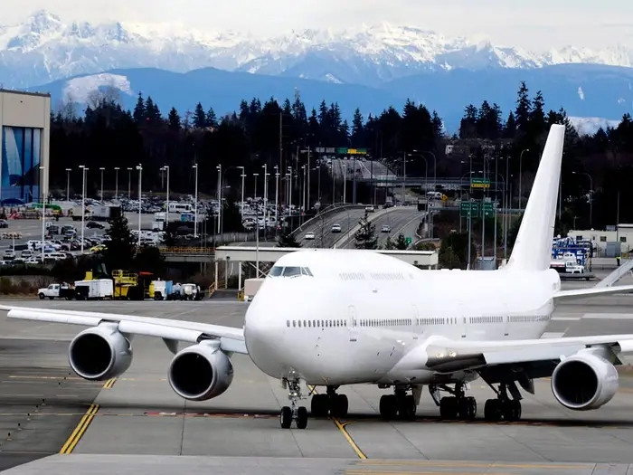 Theo Business Insider, Boeing Business Jet 747-8i, một mẫu máy bay dành cho những nhân vật quan trọng, hiện là máy bay tư nhân lớn nhất thế giới vẫn còn đang hoạt động.