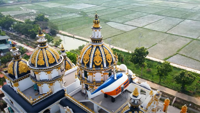 Nhiều tòa lâu đài mọc lên như nấm và đang trong quá trình hoàn thiện. Ảnh: Nhịp sống thị trường.