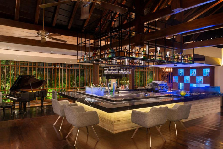 Le Meridien Jakarta được cho là nơi lý tưởng để thầy trò HLV Philippe Troussier đóng quân và chuẩn bị cho trận đấu căng thẳng gặp Indonesia sắp tới. Ảnh: Booking