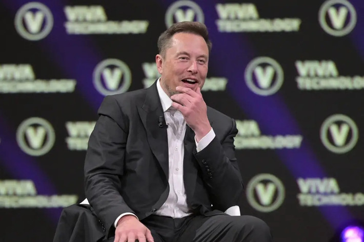 Elon Musk đồng sáng lập 6 công ty, bao gồm nhà sản xuất ô tô điện Tesla, nhà sản xuất tên lửa SpaceX và công ty khởi nghiệp đào hầm Boring Company. Ảnh: BI