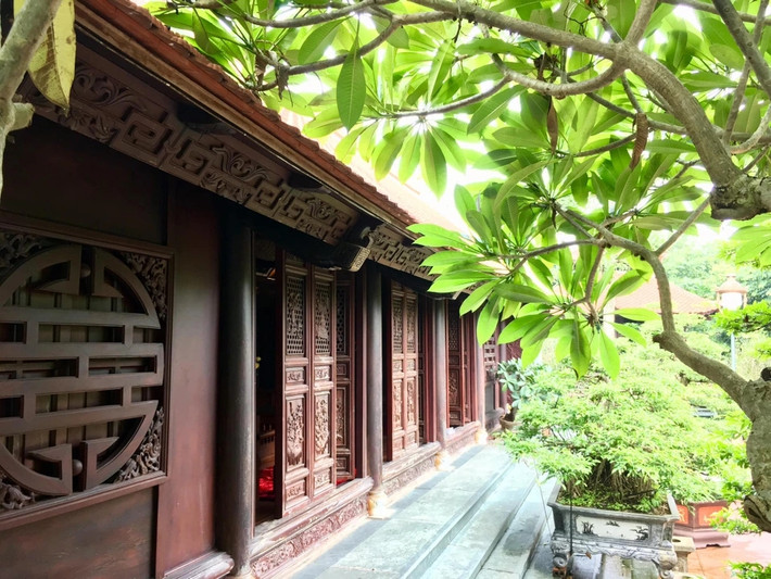 Căn nhà được xây dựng từ năm 1940. Trải thăng trầm của lịch sử, căn nhà từng được tu sửa vào năm 2015, nhưng toàn bộ khung gỗ vẫn được giữ và bảo tồn gần như nguyên vẹn. Ảnh: Dân trí