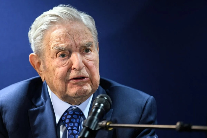 George Soros là tỷ phú Mỹ gốc Do Thái. Ông được mệnh danh là một trong những tỷ phú thông thái nhất nước Mỹ. Hiện tại, George Soros sở hữu khối tài sản tương đương 6,7 tỷ USD (theo Forbes). Ảnh: Getty