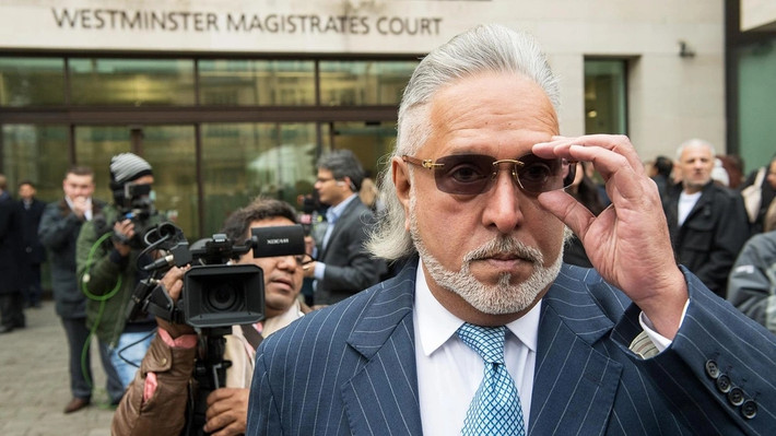Những ngày tháng ăn chơi của Vijay Mallya dường như chấm dứt vào năm 2016 khi buộc phải bỏ trốn khỏi Ấn Độ sau khi bị cáo buộc chiếm đoạt 90 tỷ rupee và rửa tiền. Ảnh: Getty