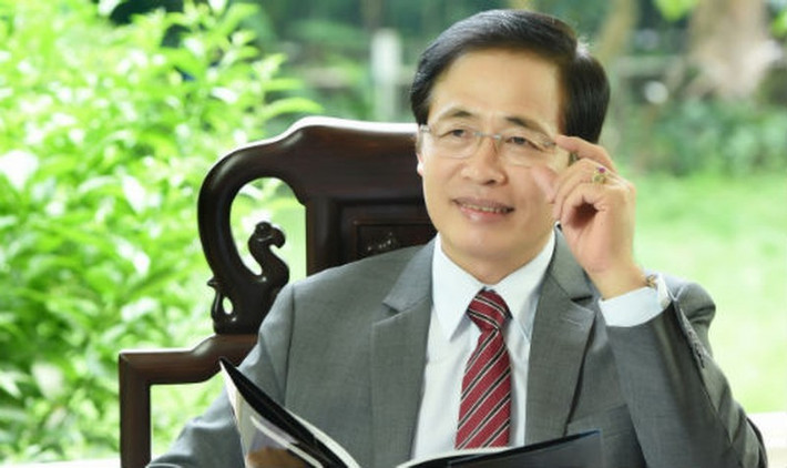 Trong số 6 người con của ông Khâm bà Điểm, có tới 5 người theo nghiệp kim hoàn. Năm 1989, con trai lớn là ông Vũ Minh Châu (Chủ thương hiệu Bảo Tín Minh Châu) mở cửa hàng vàng trên phố Bạch Mai. Ảnh: Internet