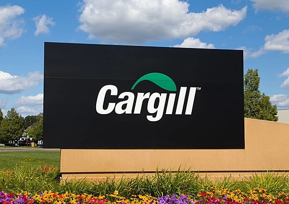 9 năm sau, William Wallace Cargill mua kho ngũ cốc nhỏ tại một thị trấn thuộc bang Iowa. Ông mở dịch vụ lưu trữ, cho phép nông dân địa phương gửi ngũ cốc tại kho với chi phí hợp lý để chờ tới khi được giá. Người nông dân cũng có thể bán trực tiếp ngũ cốc cho William. Đây chính là tiền thân của công ty Cargill đình đám sau này. Ảnh: Internet