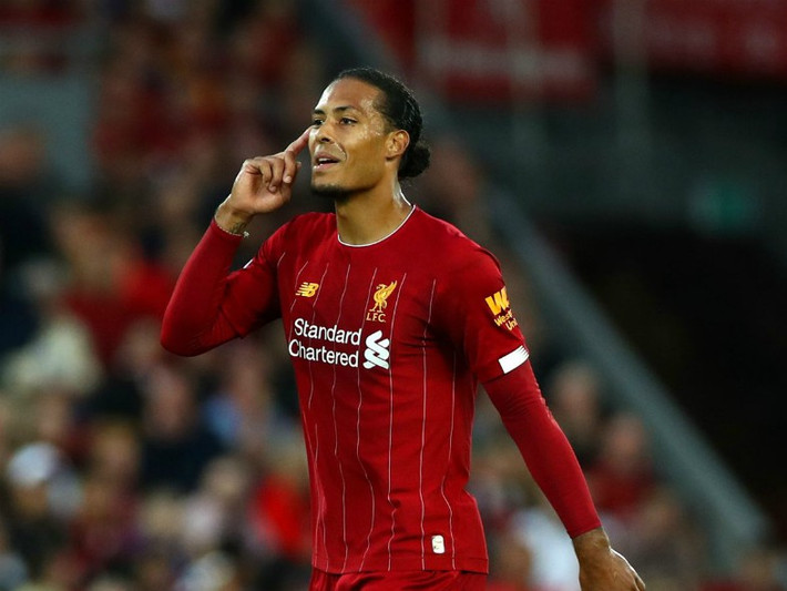 Theo Diario Gol, Real Madrid Nha đã gửi đến Liverpool lời đề nghị được chọn 1 trong 4 cầu thủ Gareth Bale, Luka Modric, Isco hoặc Marco Asensio để đổi lấy sự phục vụ của Van Dijk.