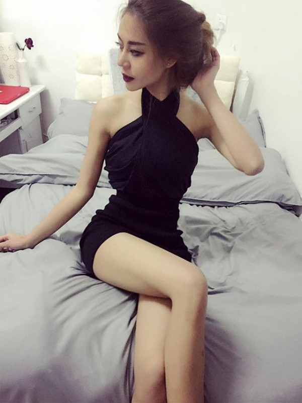 Nhiều người chứng kiến từng chặng đường của Nayika thì đưa ra nhận xét rằng, so với thời còn đi học, hot girl 9X Thái Lan này dường như là một người khác hoàn toàn.