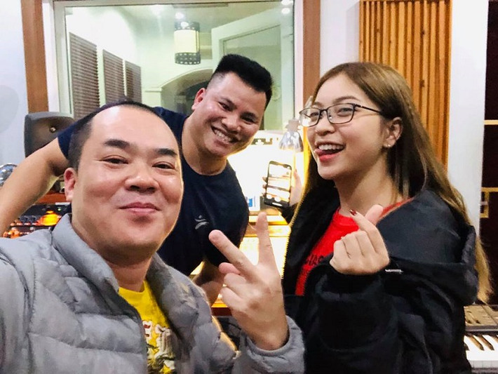 Đã có khoảng thời gian Nhật Lê được chú ý khi tham gia chương trình The Debut - Dự án số 1 nhưng chỉ dừng chân ở top 12.