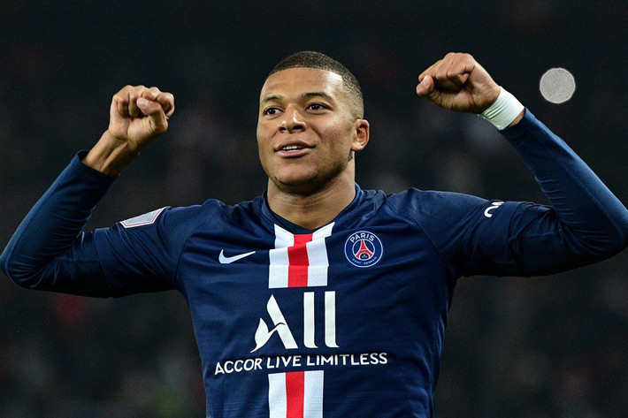 Theo Express, Liverpool đang tăng cường động thái đàm phán, nhằm chiêu mộ Kylian Mbappe, "siêu bom tấn" hàng đầu Châu Âu về Merseyside trong thời gian tới.