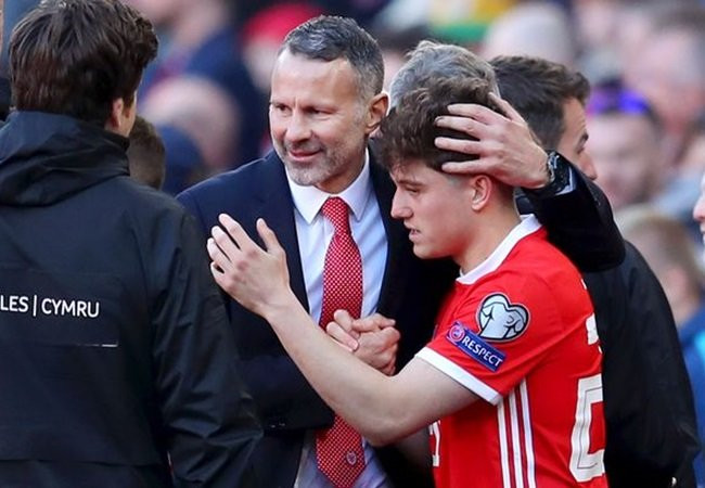 MU đang có cơ hội lớn để chiêu mộ tài năng trẻ hàng đầu của Xứ Wales là Daniel James.