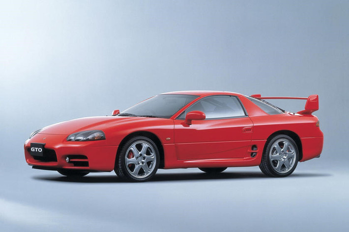 Mitsubishi 3000GT VR4 là một trong những chiếc xe đỉnh cao nhất mà Mitsubishi từng sản sinh, 3000GT VR4 được trang bị động cơ V6 3.0L cho công suất gần 300 mã lực. So với Acura NSX, 3000GT VR4 nhanh và mạnh mẽ hơn nhưng lại có mức giá chỉ bằng một nửa - khoảng 31.400 USD. Nhờ vậy, 3000GT VR4 rất được ưa chuộng trong phân khúc xe thể thao thời bấy giờ. Ở thời điểm hiện tại, một chiếc 3000GT VR4 đời 1991 được bán với giá khá rẻ - chỉ khoảng 14.000 USD.