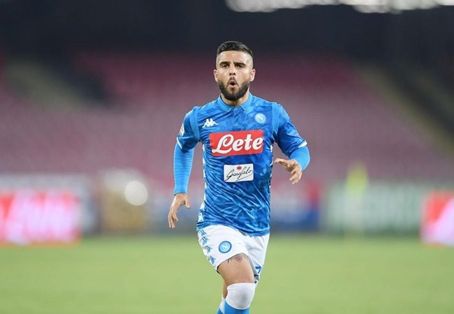 Theo The Sun, Chelsea đang muốn chiêu mộ tiền đạo Lorenzo Insigne trong trường hợp Eden Hazard ra đi. Thậm chí, đội chủ sân Stamford Bridge sẽ chi đến 65 triệu bảng để thuyết phục Napoli nhượng lại.