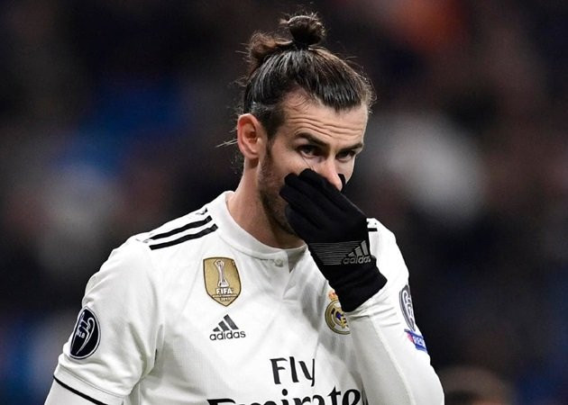 Chuyển nhượng bóng đá từ Evening Standard cho hay, MU sẽ loại trừ khả năng kí hợp đồng với Bale. Theo đó, HLV Ole Gunnar Solskjaer đang tìm cách trẻ hóa đội hình già nua mà mình kế thừa từ Jose Mourinho.